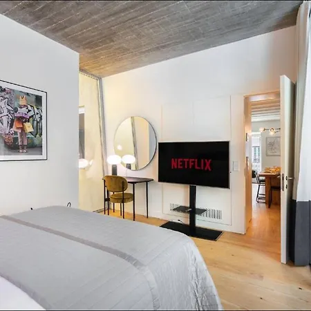 Whome | Ls48 Prime Location Upscale Family Apartment-3